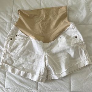 Maternity shorts, only worn a few times.